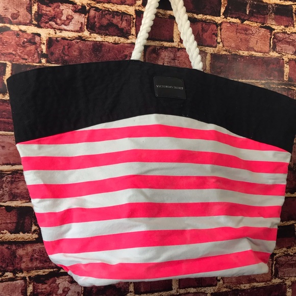 Victoria’s Secret large tote bag striped beach - Picture 4 of 8